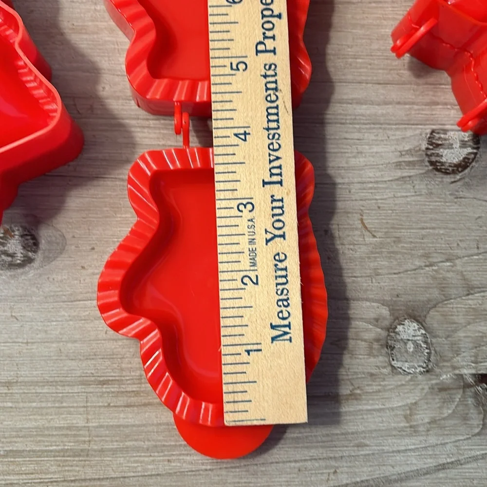 NEW Set of 3 Christmas Dough Pressers
